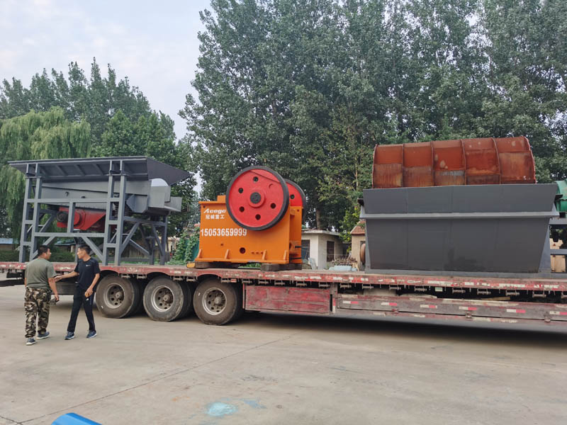 車載輪式移動(dòng)破碎站 車載輪式移動(dòng)破碎站