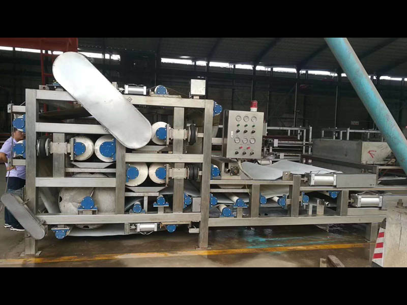 帶式壓濾機(jī)-污水處理 帶式壓濾機(jī)-污水處理