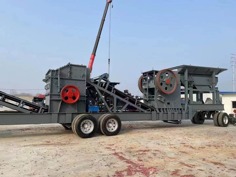移動式破碎制砂機(jī) 移動式破碎制砂機(jī)